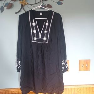 Old Navy Black and White Dress